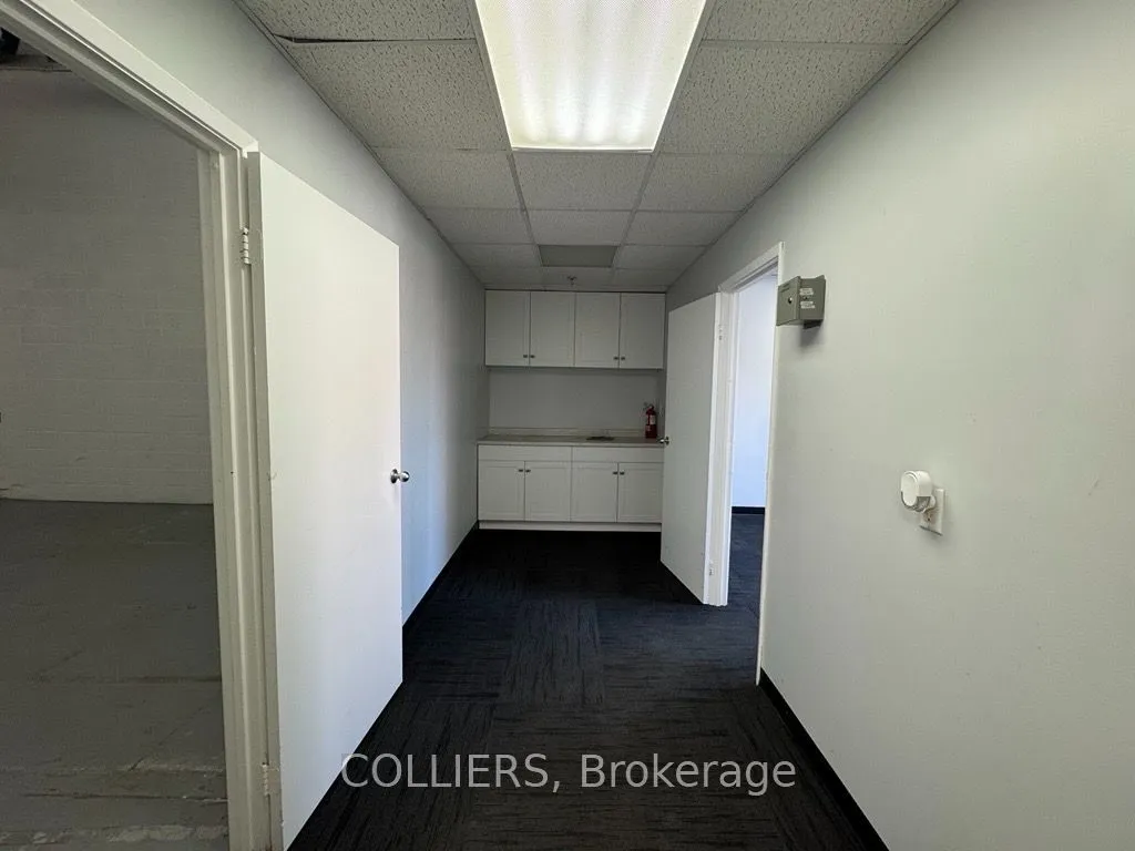 400 Matheson Boulevard, Unit 26 — photo 3