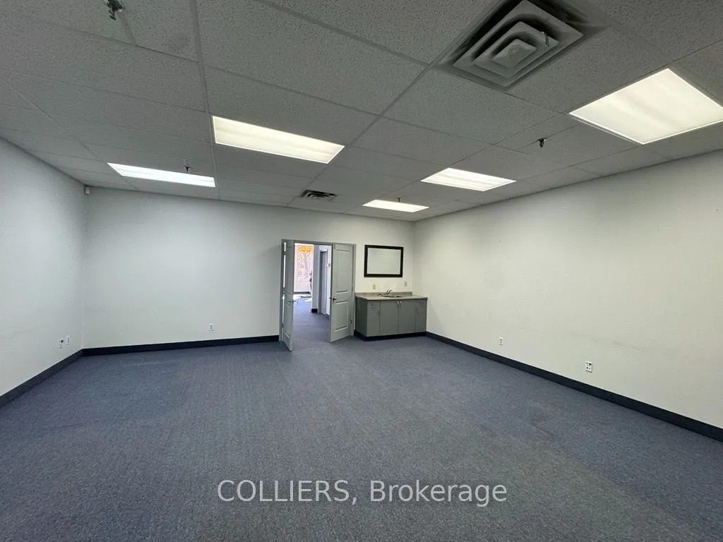 400 Matheson Boulevard E, Unit 19 — photo 3