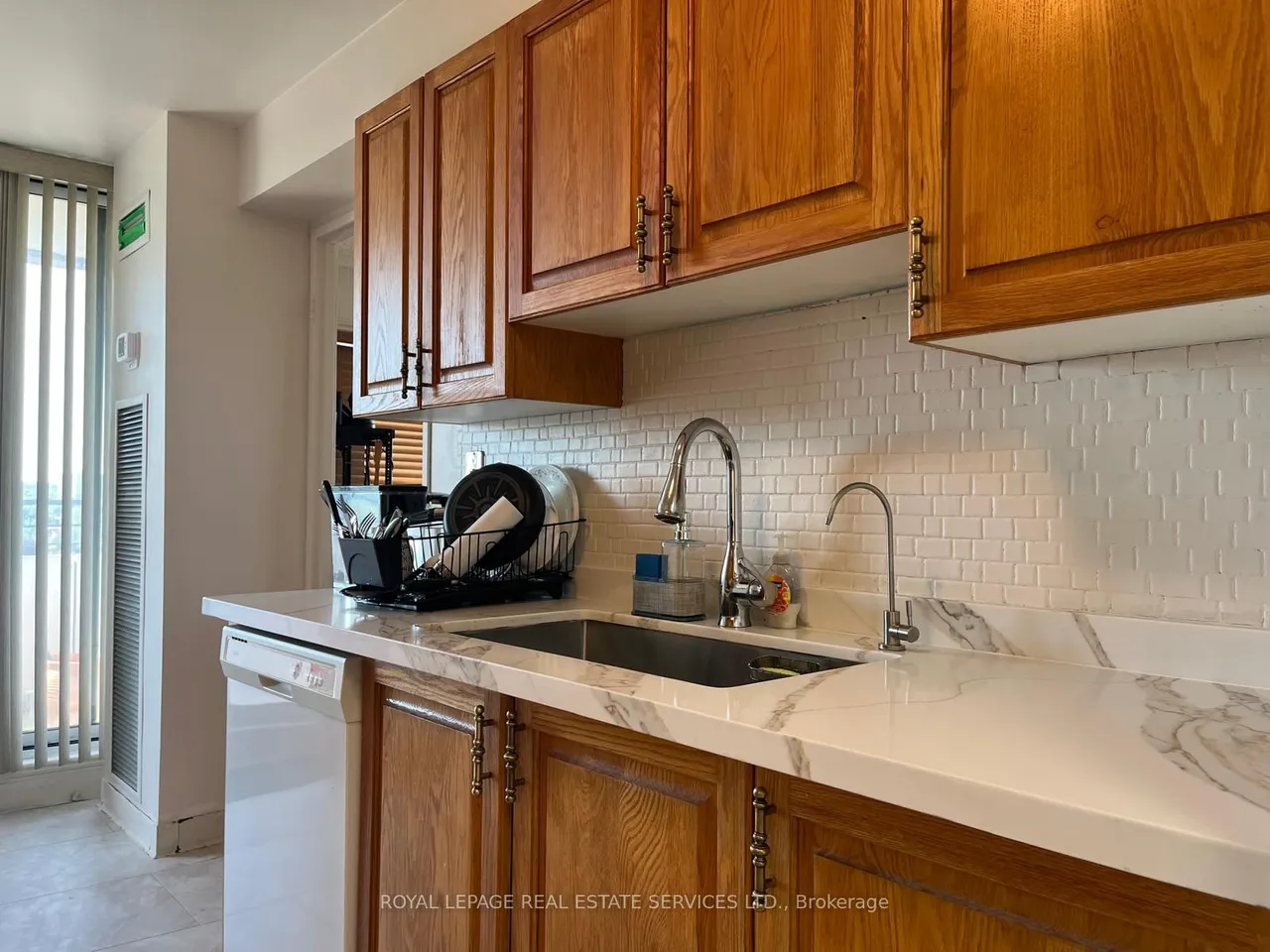 1300 Mississauga Valley Boulevard, Unit 902 — photo 3