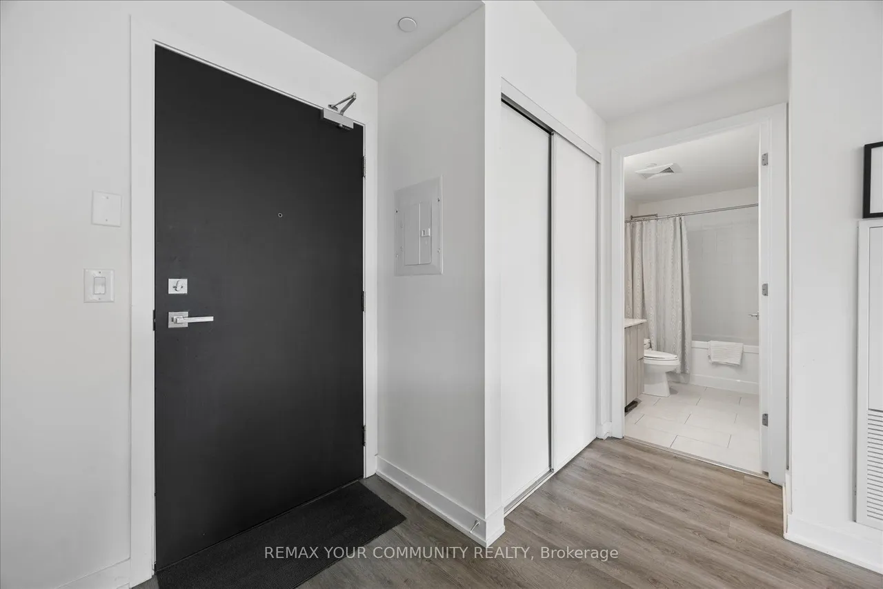 430 Roncesvalles Avenue, Unit 404 — photo 3