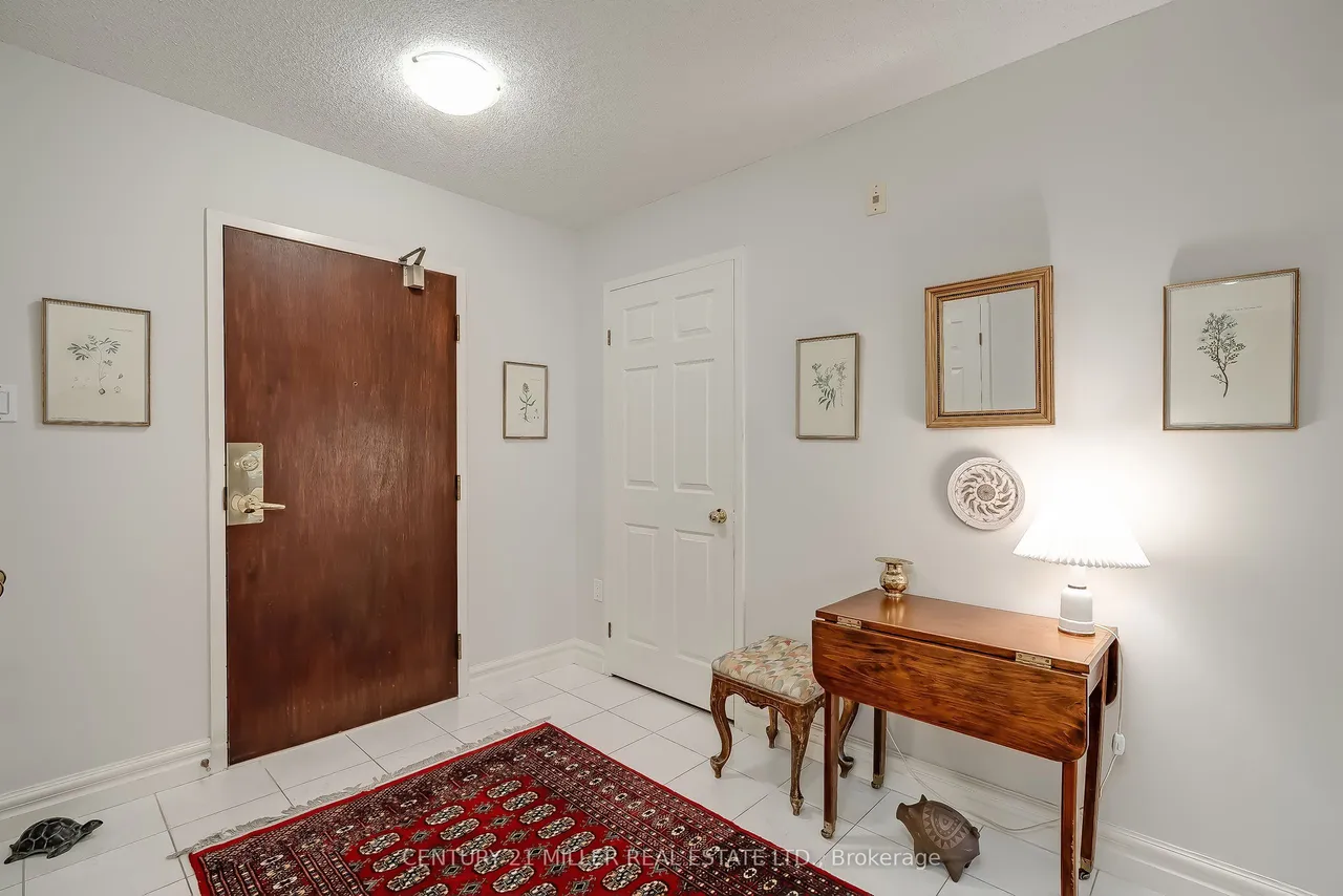 221 Robinson Street, Unit 307 — photo 3