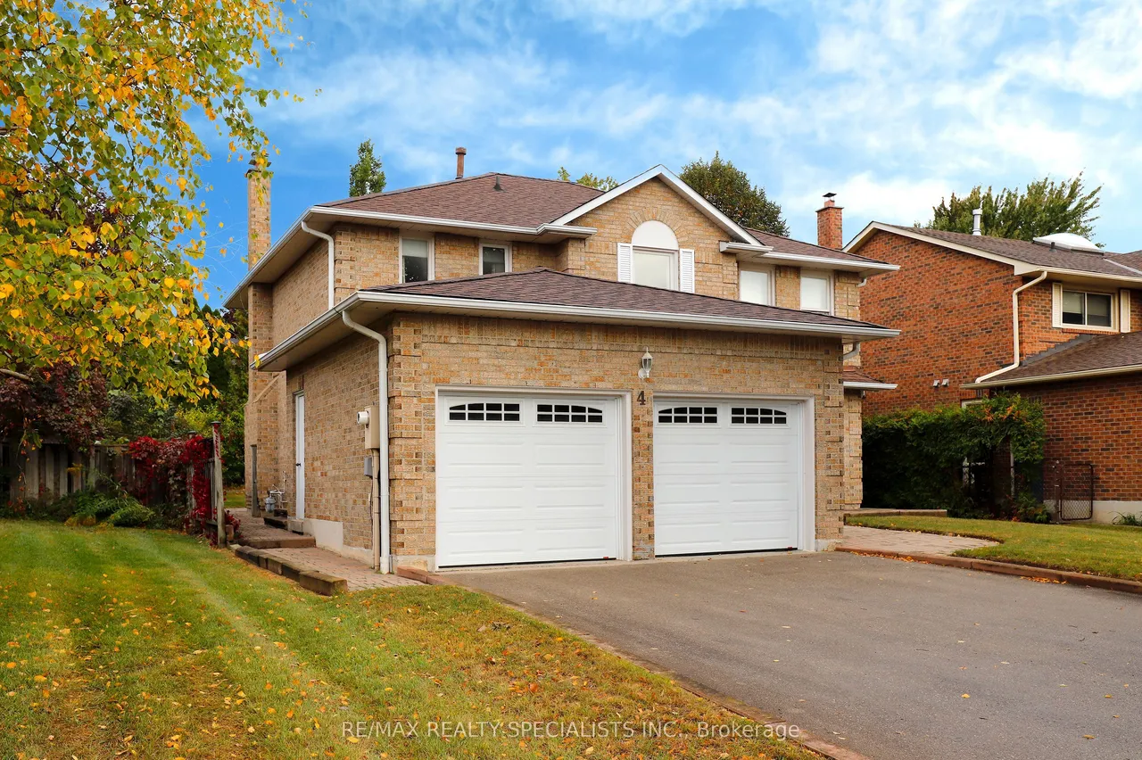 4 Mowat Court — photo 2