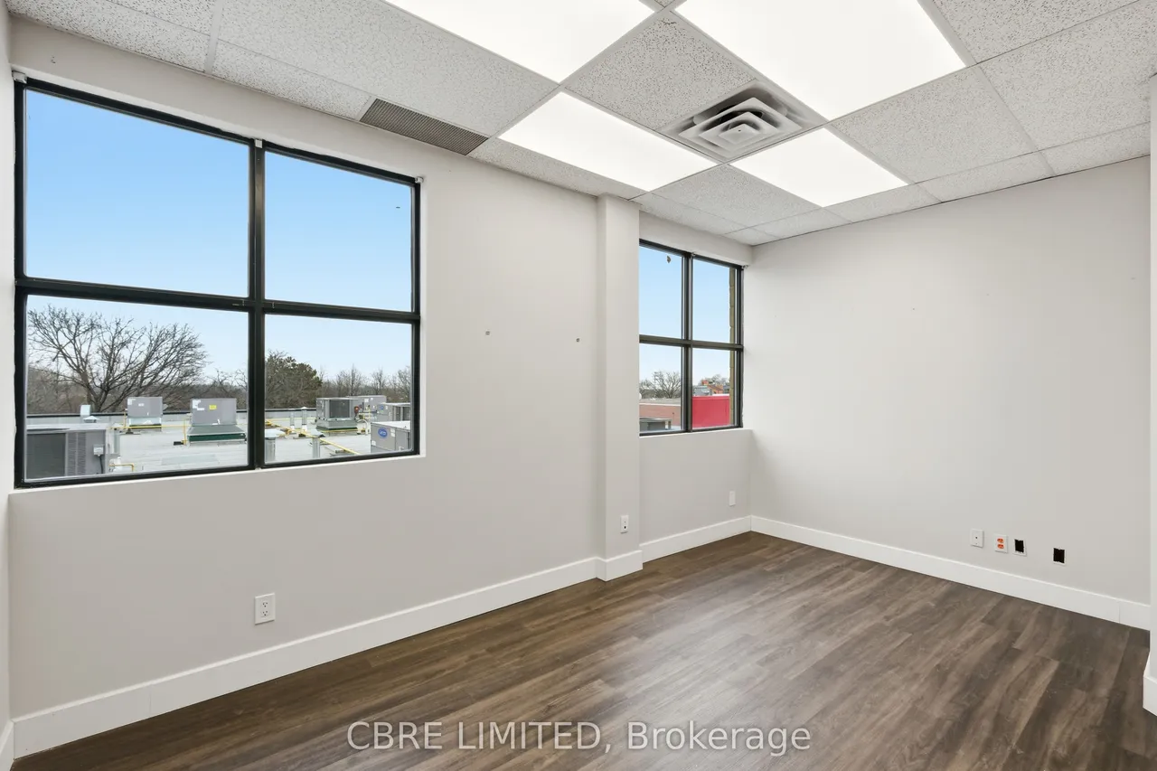 2155 Dunwin Drive, Unit 28 — photo 5