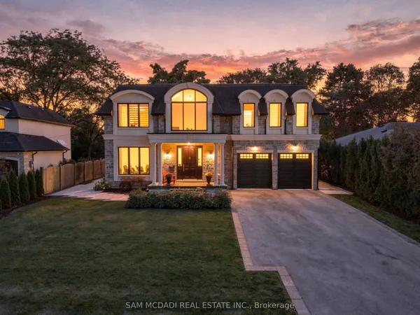 902 Parkland Avenue