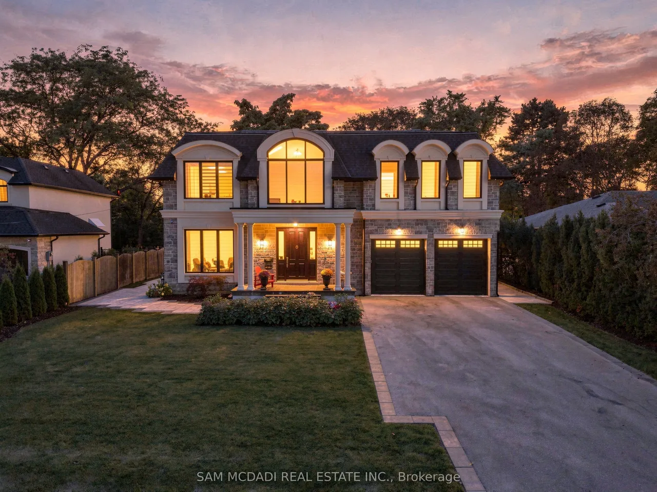 902 Parkland Avenue