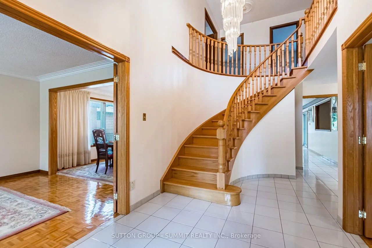 2477 CLIFF Road — photo 3