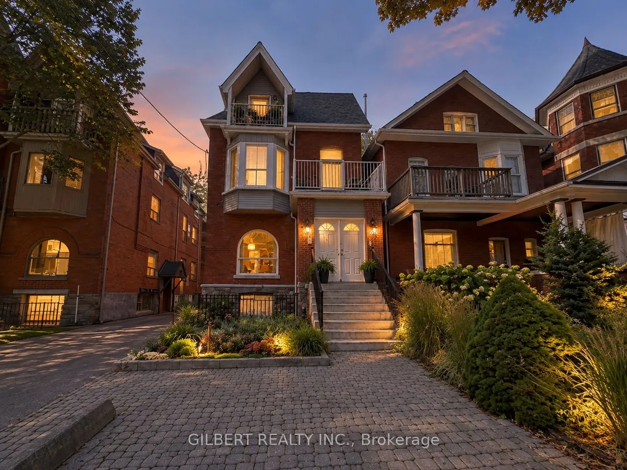88 Cowan Avenue