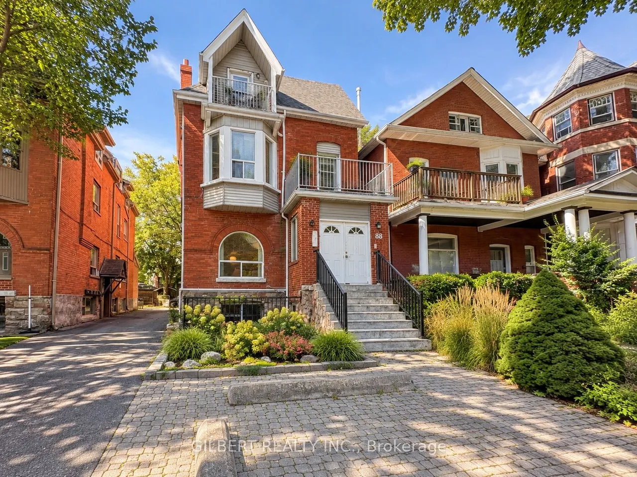 88 Cowan Avenue — photo 2