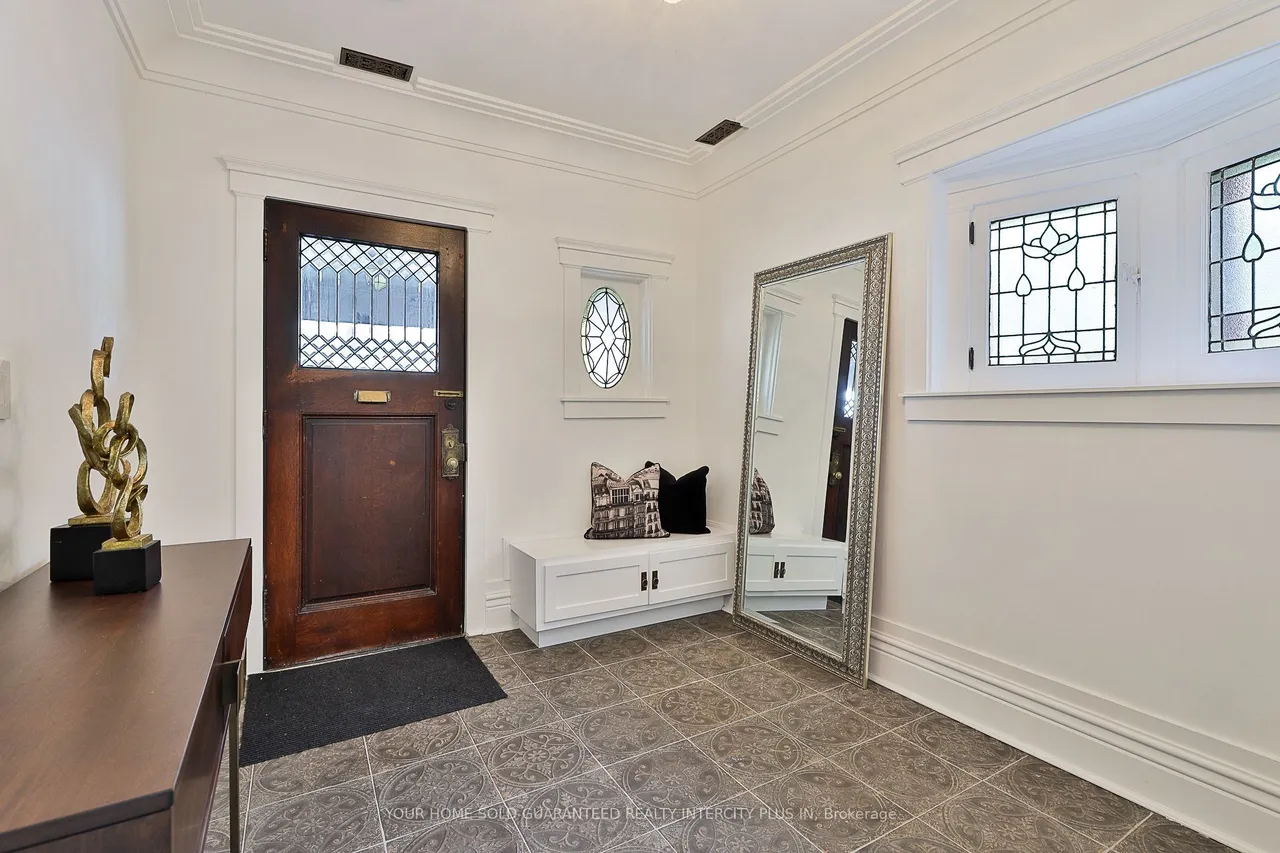 262 Roncesvalles Avenue — photo 3