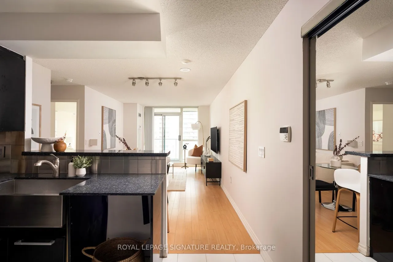 17 Michael Power Place, Unit 601 — photo 3