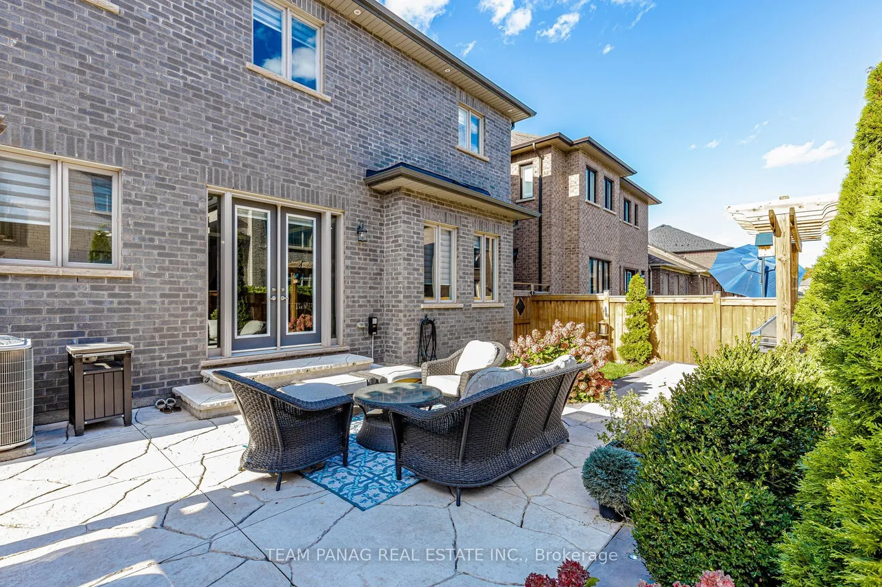 32 Viva Gardens — photo 49