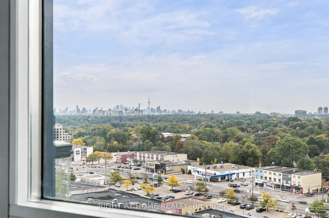 1135 Royal York Road, Unit 1301 — photo 38
