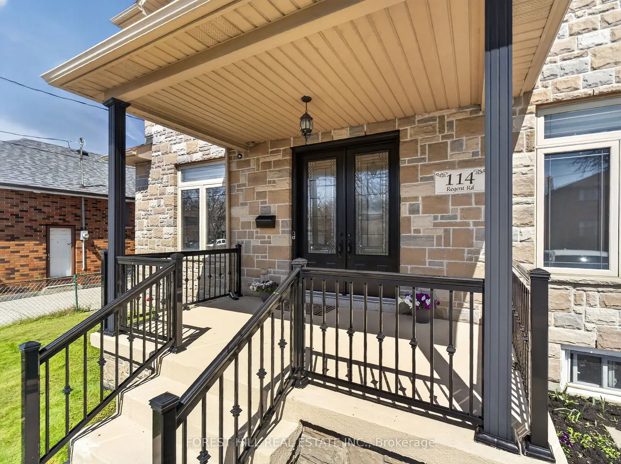114 Regent Road — photo 2