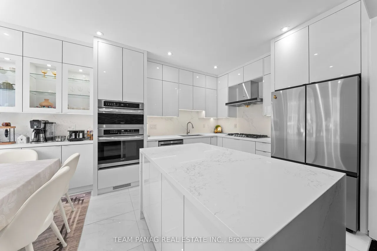 13 Seafair Crescent — photo 3