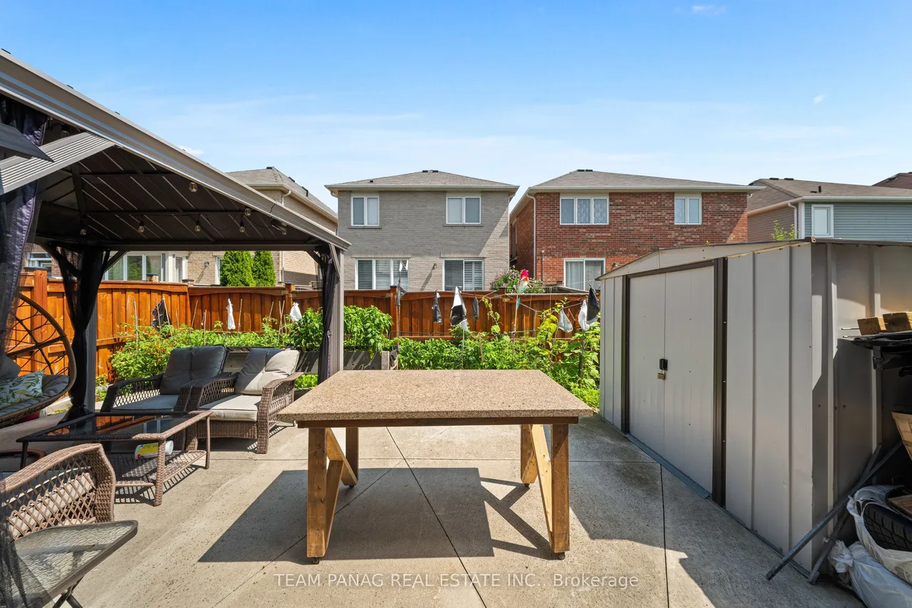13 Seafair Crescent — photo 49