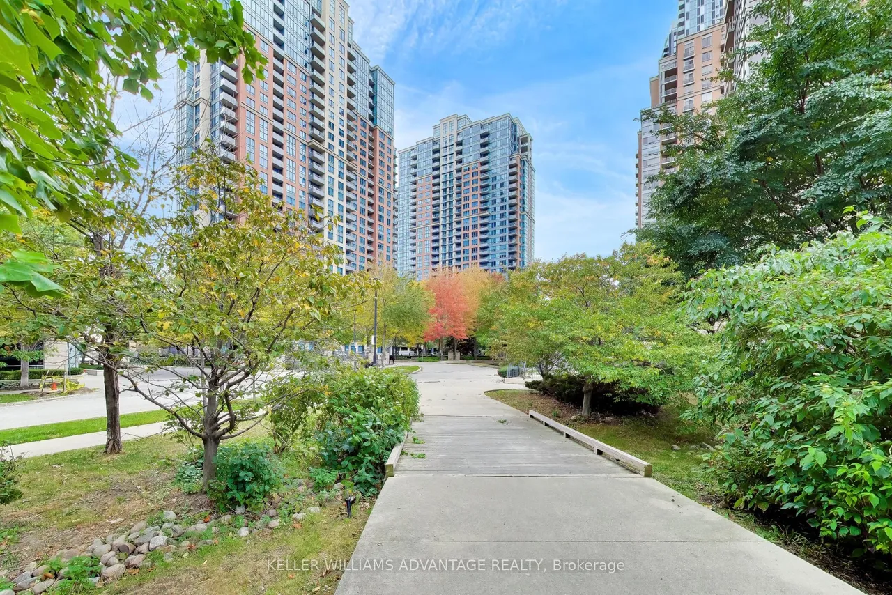 15 Viking Lane, Unit 301 — photo 28