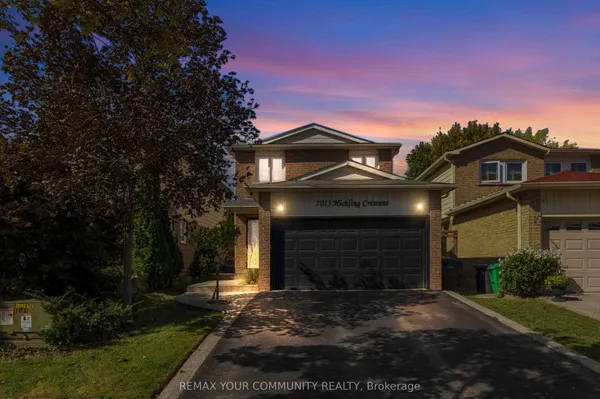 7013 Hickling Crescent