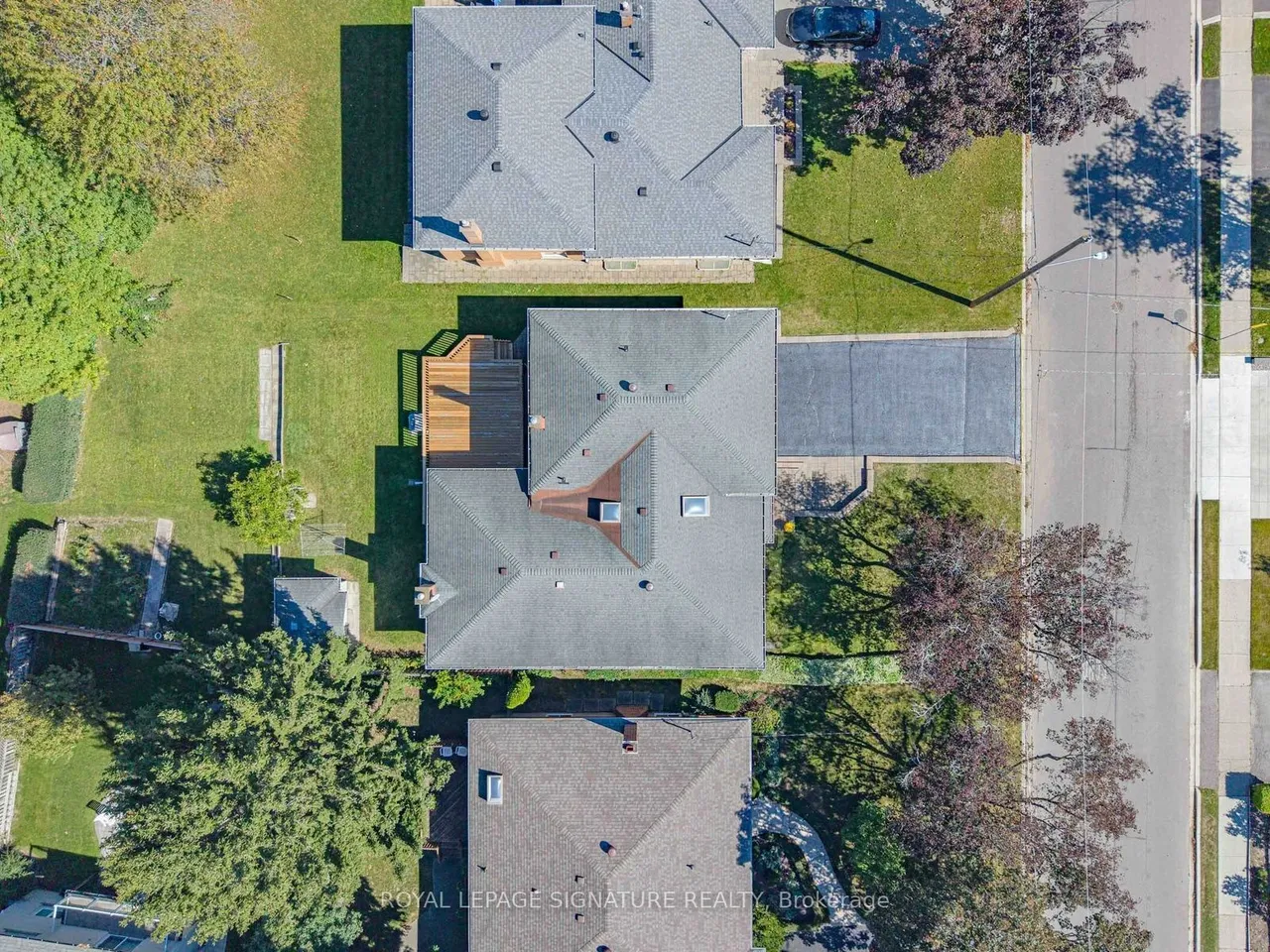 39 Buxton Road — photo 44