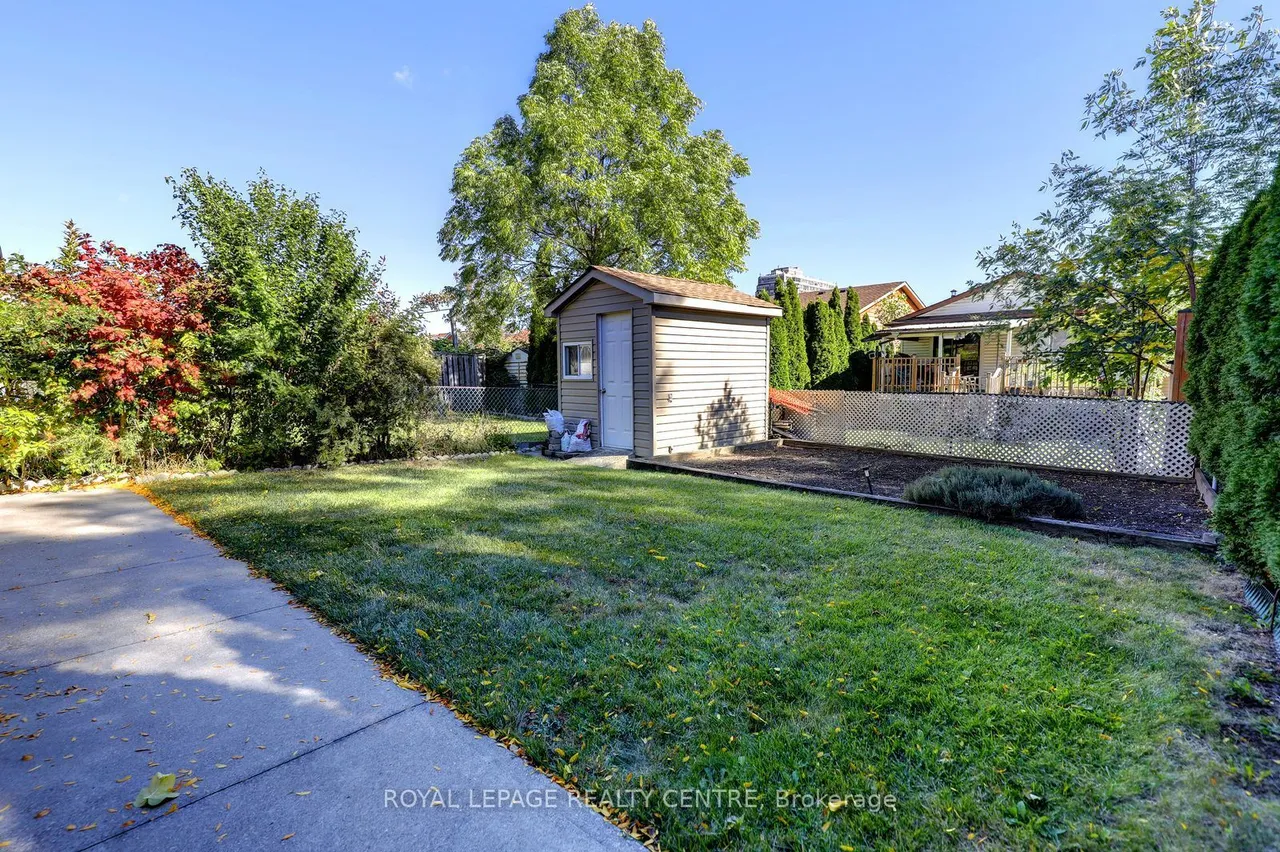 912 Blairholm Avenue — photo 35