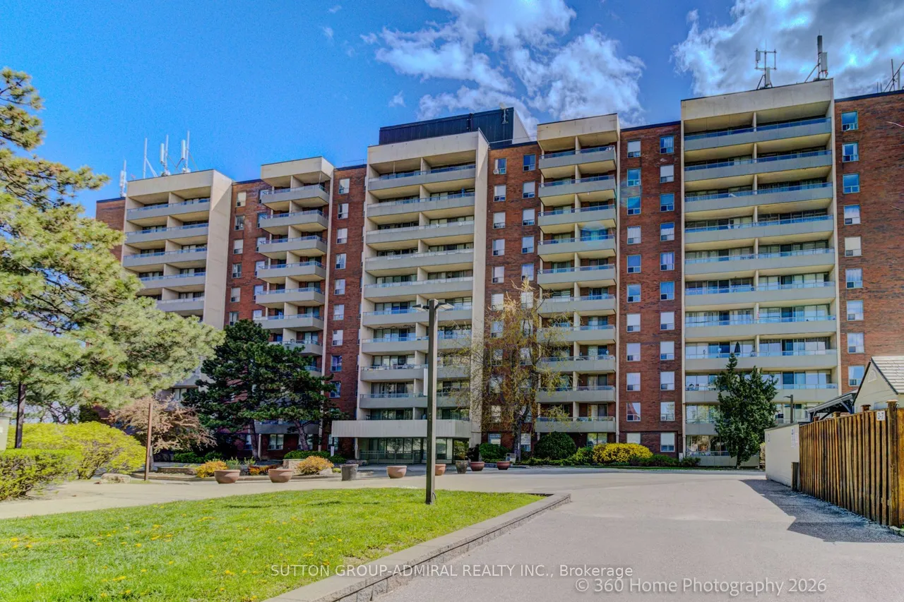 1 Four Winds Drive, Unit 106