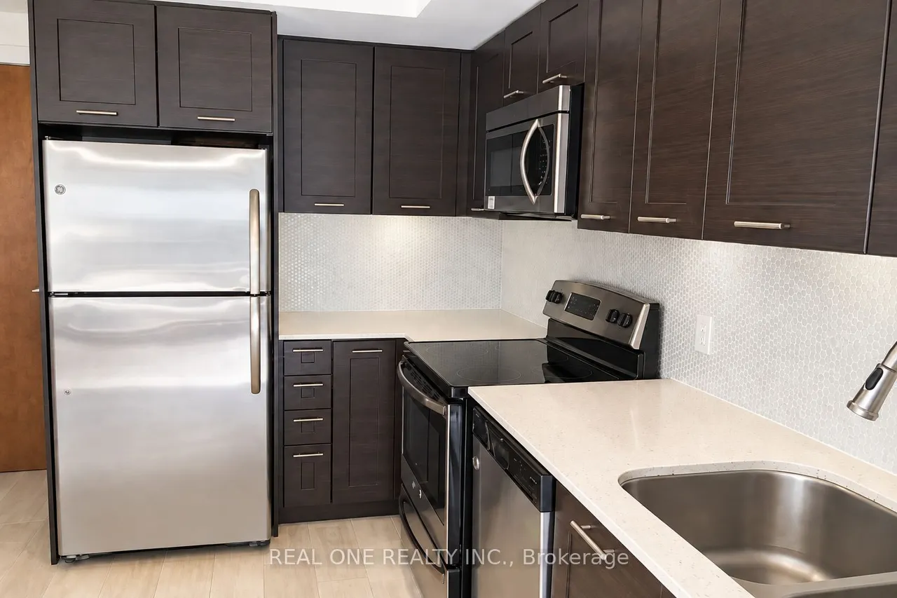 2200 Lakeshore Boulevard W, Unit 3203 — photo 3