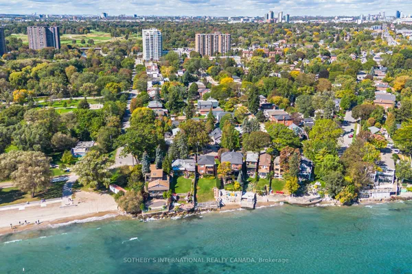 407 Lake Promenade — photo 2