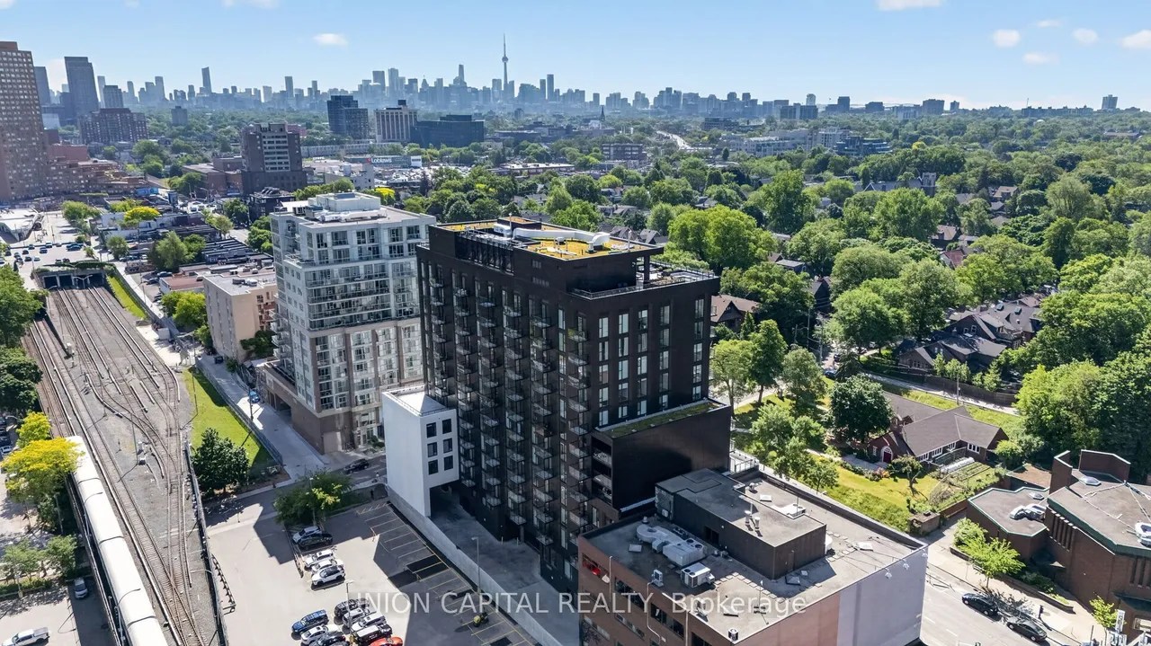 1660 Bloor Street W, Unit 910 — photo 2