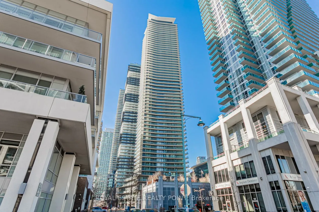 38 Annie Craig Drive, Unit 1008 — photo 25