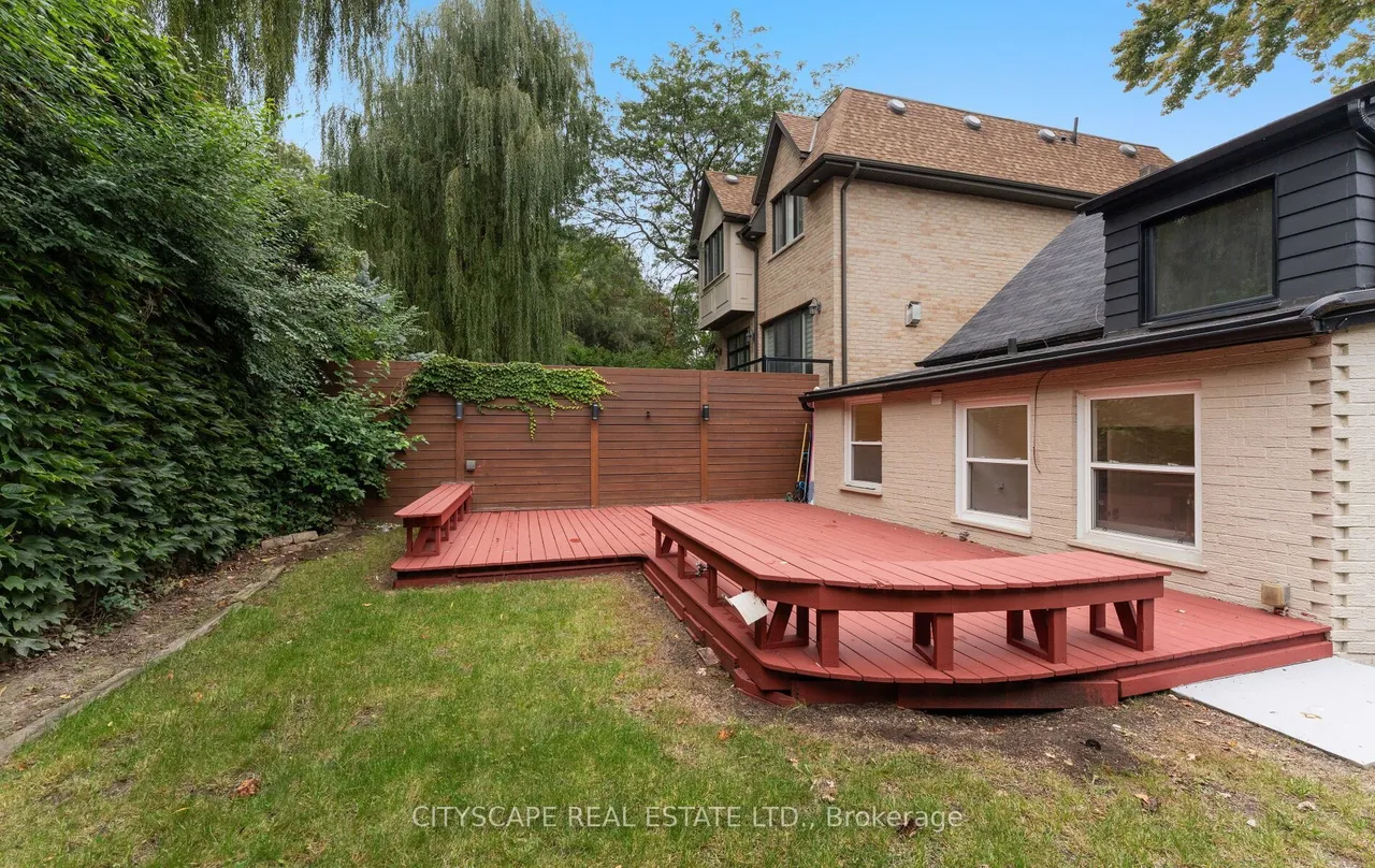 50 South Kingsway — photo 24