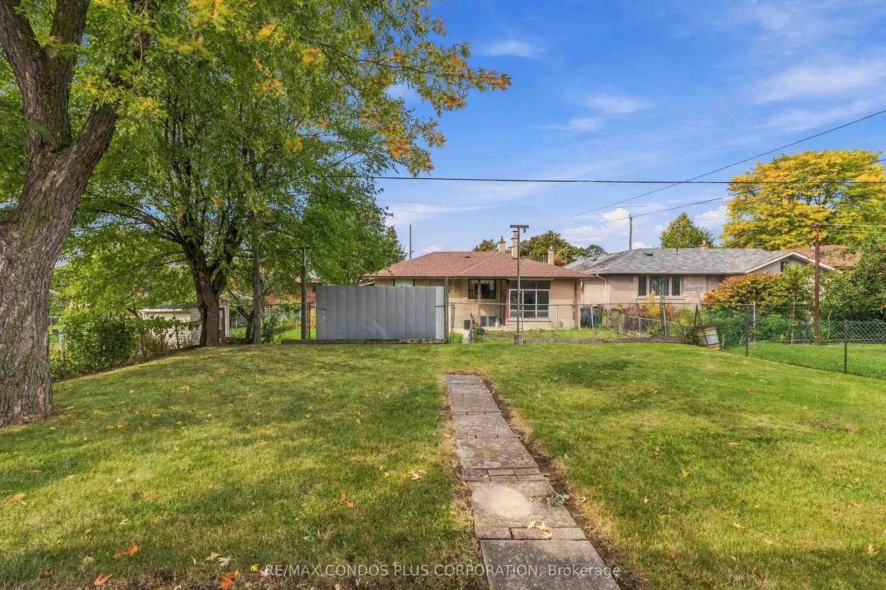 122 Wyndale Drive — photo 40