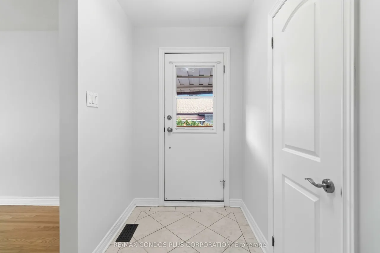 122 Wyndale Drive — photo 3