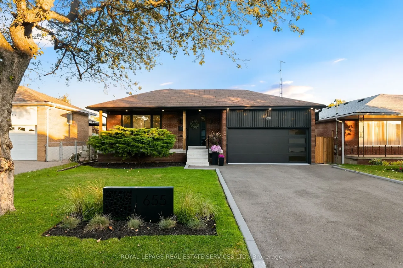 655 Netherton Crescent — photo 2