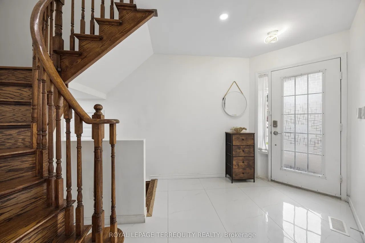 7339 Black Walnut Trail — photo 3