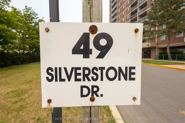49 Silverstone Drive, Unit 1007 — photo 2