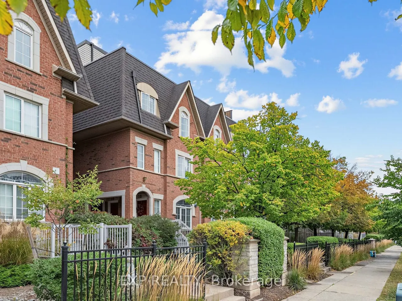 615 Shoreline Drive, Unit 16