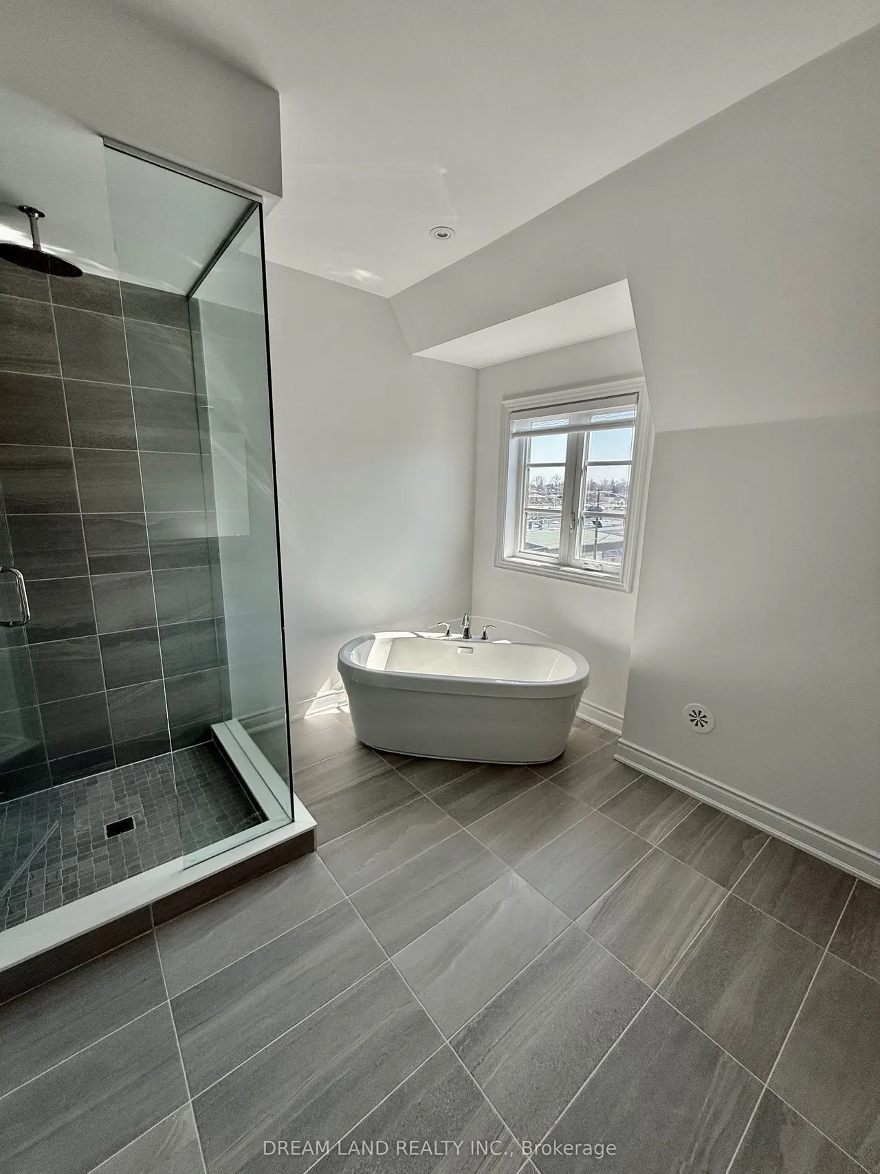 70 Lunar Crescent, Unit 193 — photo 32