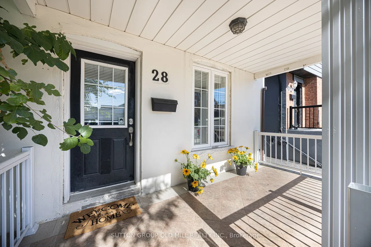 28 Holwood Avenue — photo 2