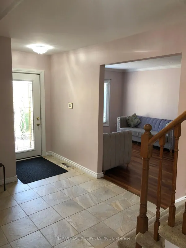 5 Nimrod Crescent — photo 2