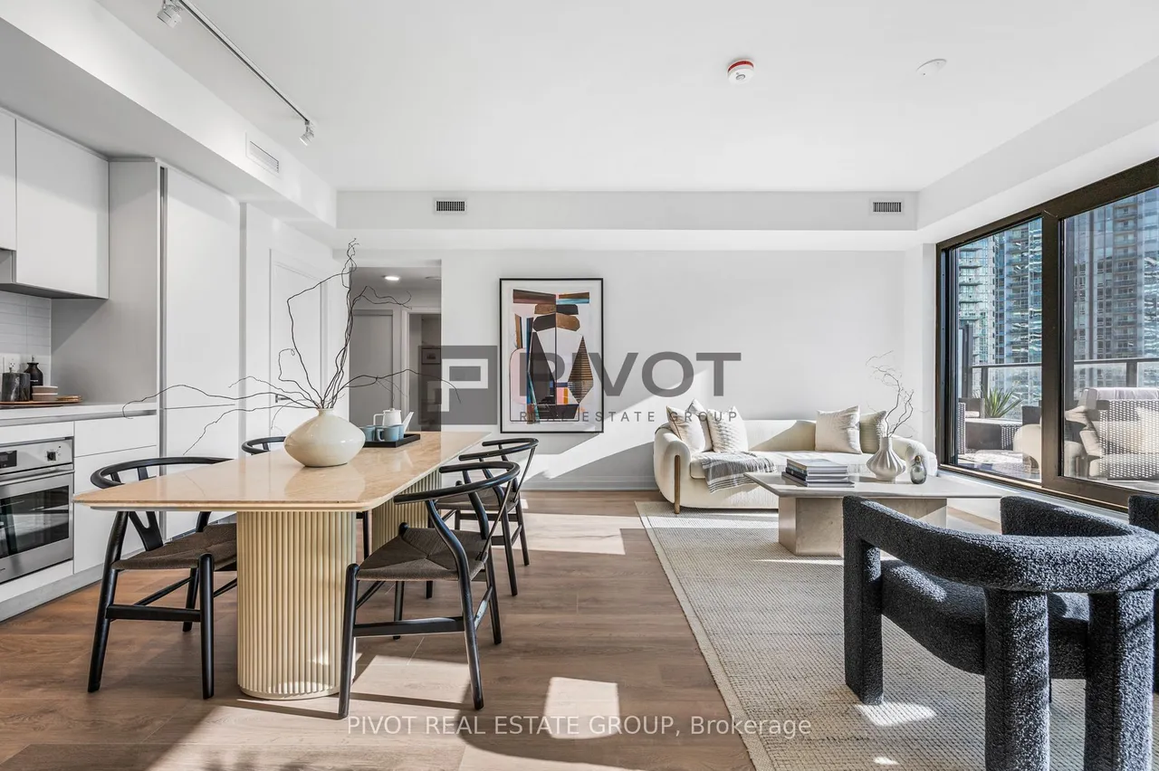 4015 The Exchange