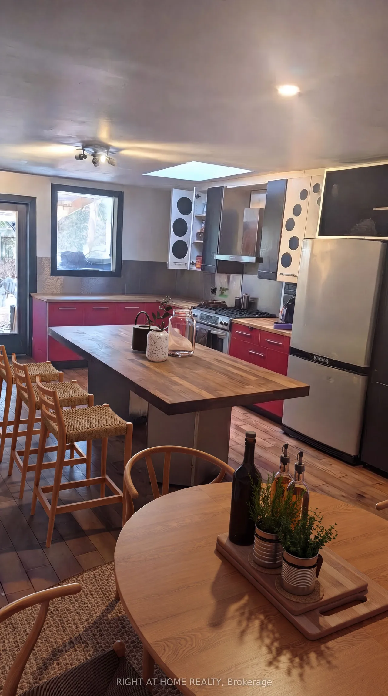 160 Rosemount Avenue — photo 10