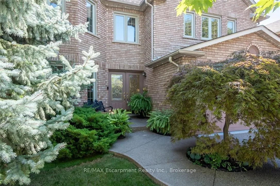 1348 Fieldcrest Lane — photo 2