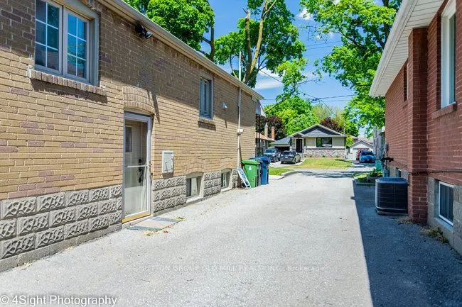 53 Savona Drive — photo 2