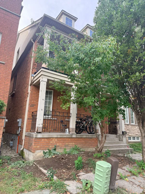 10 Aldwinckle Heights