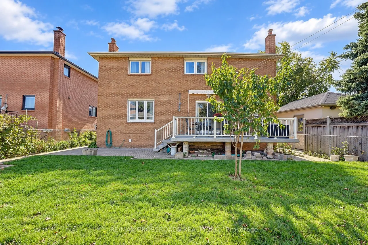 102A Whitfield Avenue — photo 49