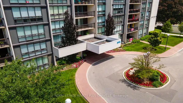 2175 Marine Drive, Unit 102 — photo 2
