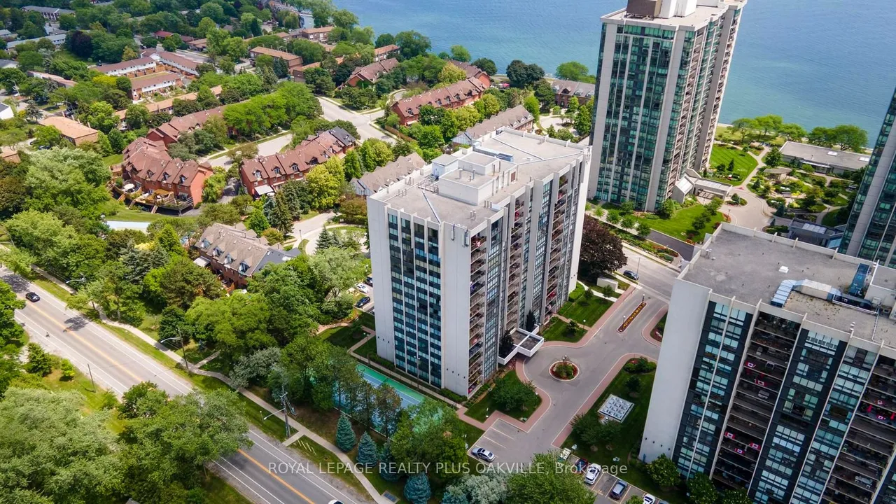 2175 Marine Drive, Unit 102