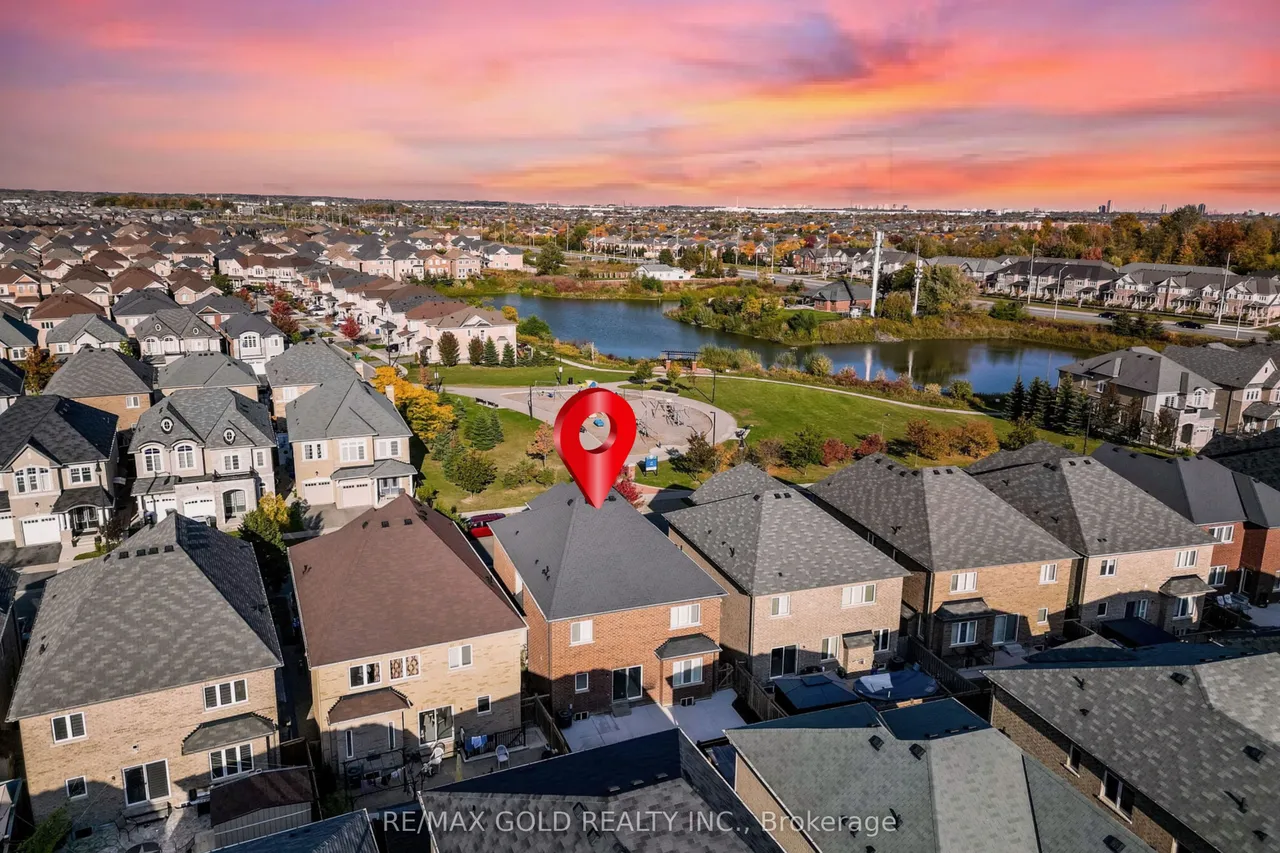 17 Lola Crescent — photo 40