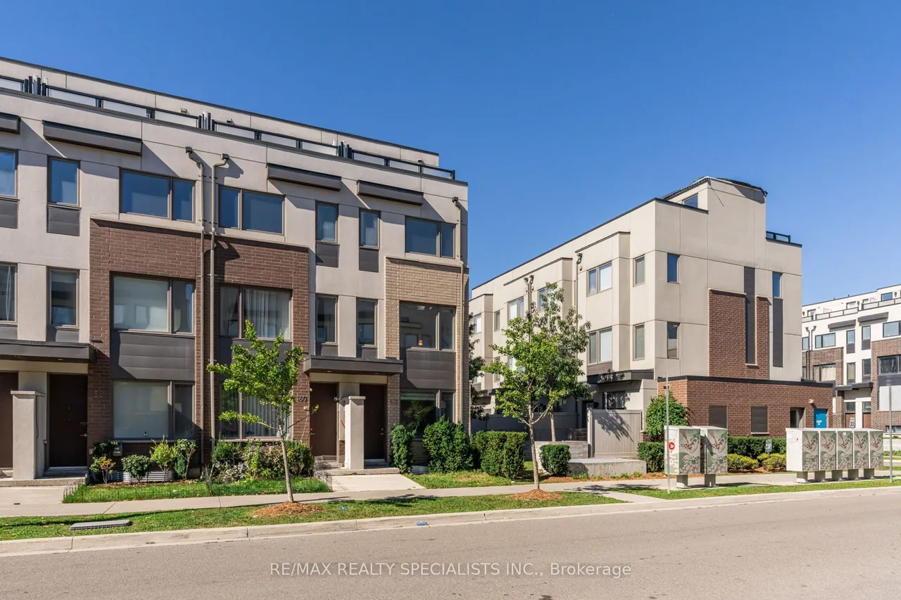 162 William Duncan Road — photo 3