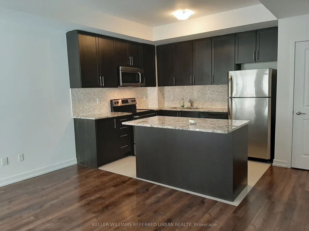 867 Wilson Avenue, Unit 3B