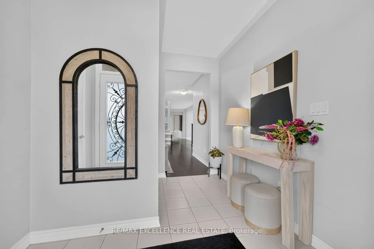 451 Brisdale Drive — photo 3